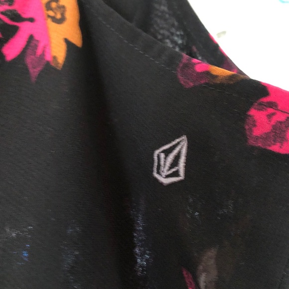 Volcom adjustable strappy dress. Size M. Layers, slits, flares. - Picture 2 of 6